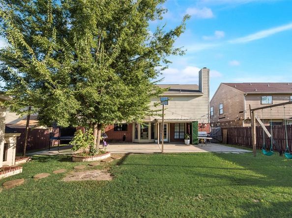 2333  Snowdon Drive , Arlington Texas 76018