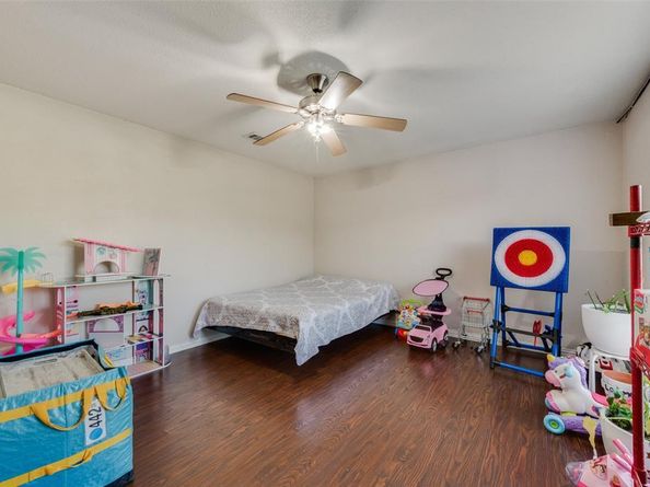 2333  Snowdon Drive , Arlington Texas 76018
