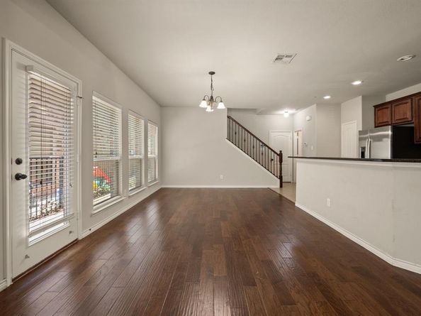 4261  Comanche Drive , Carrollton Texas 75010