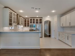 4706  Belmont Avenue , Dallas Texas 75204