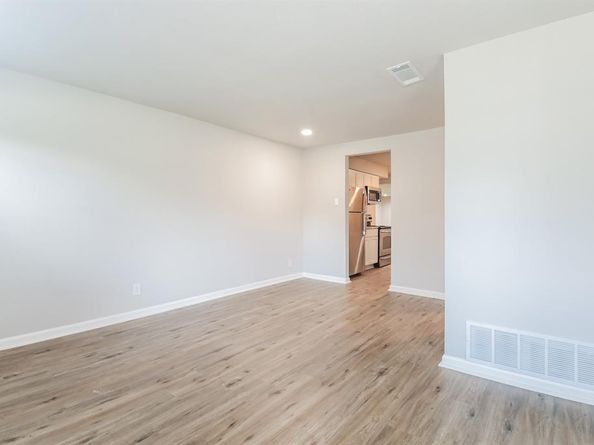 1309  Parkmont Drive , Garland Texas 75041