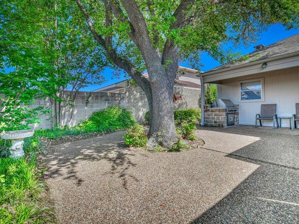 433  Tall Oaks Lane , Richardson Texas 75081