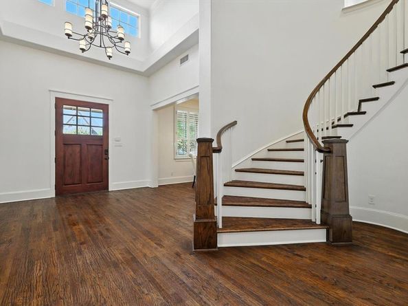 2309  Cardinal Boulevard , Carrollton Texas 75010