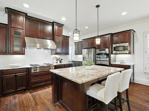 2309  Cardinal Boulevard , Carrollton Texas 75010