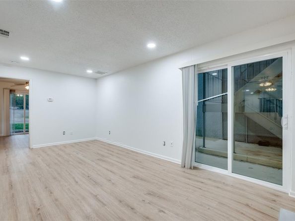 4502  Gaston Avenue  108, Dallas Texas 75246