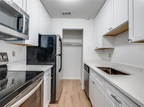 4502  Gaston Avenue  108, Dallas Texas 75246