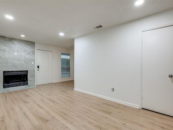 4502  Gaston Avenue  108, Dallas Texas 75246