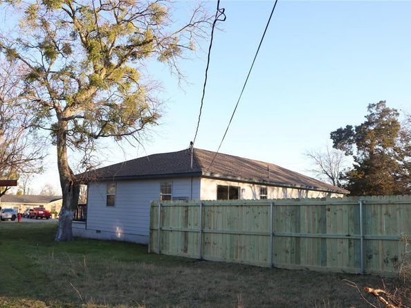613 N Hansbarger Street , Everman Texas 76140