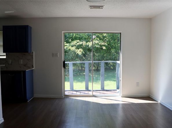 613 N Hansbarger Street , Everman Texas 76140