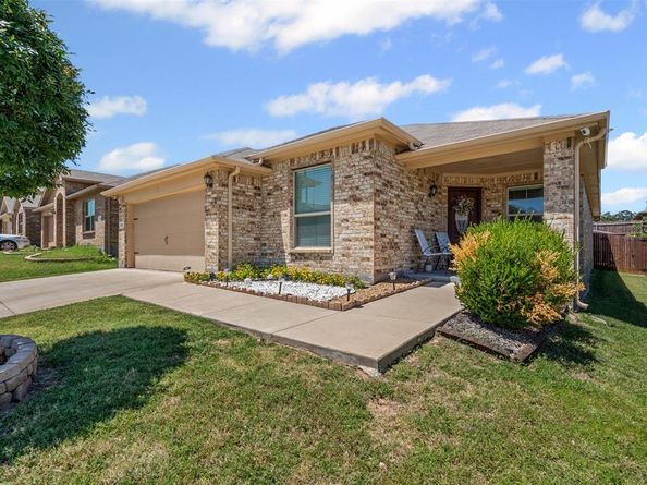 612  Zeke Lake Trail , Fort Worth Texas 76120