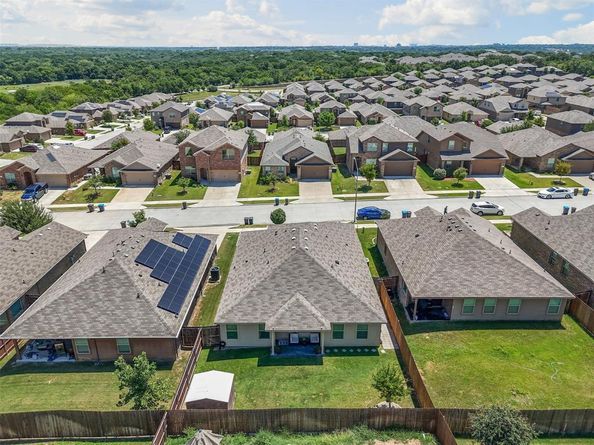 612  Zeke Lake Trail , Fort Worth Texas 76120