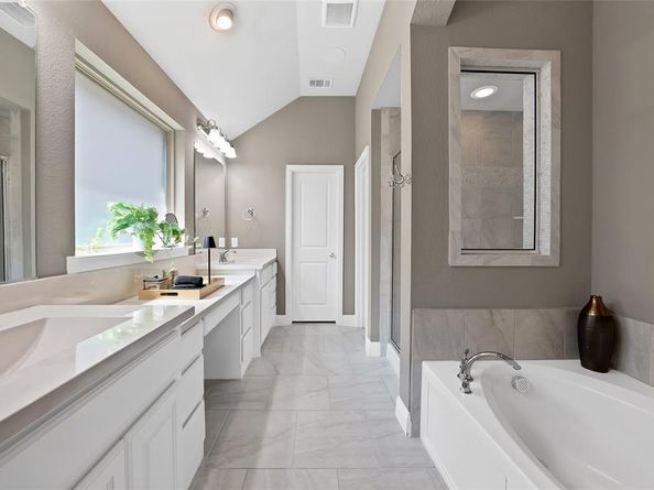 709  Field Crossing , Little Elm Texas 76227