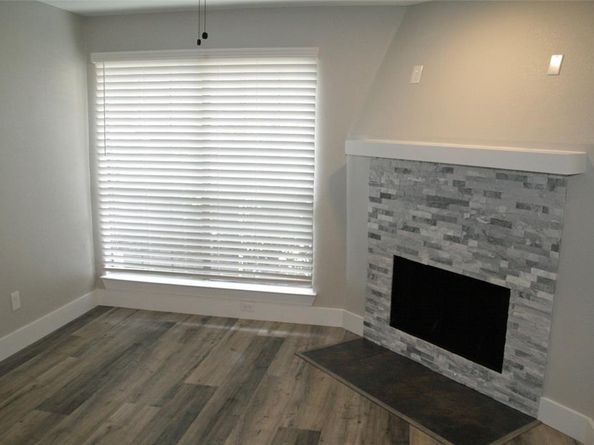 5200  Martel Avenue  27B, Dallas Texas 75206