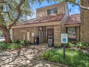 5200  Martel Avenue  27B, Dallas Texas 75206