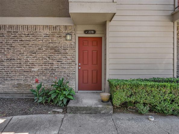 5200  Martel Avenue  27B, Dallas Texas 75206