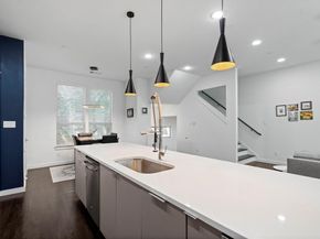 1910  Euclid Avenue  2, Dallas Texas 75206
