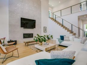 3811  Lively Lane , Dallas Texas 75220