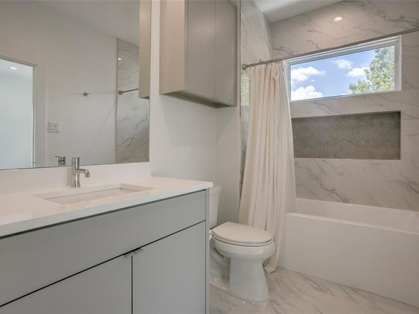 3811  Lively Lane , Dallas Texas 75220