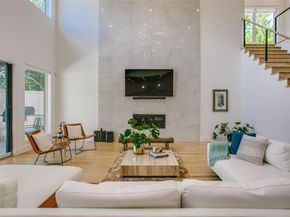 3811  Lively Lane , Dallas Texas 75220