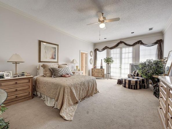 9028  Villa Park Circle , Dallas Texas 75225