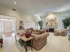 9028  Villa Park Circle , Dallas Texas 75225