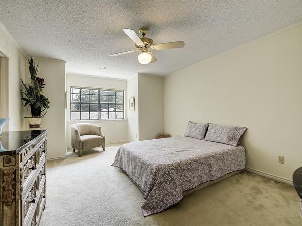 9028  Villa Park Circle , Dallas Texas 75225
