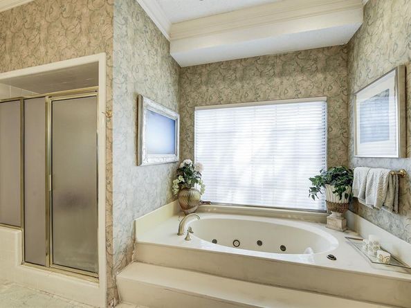 9028  Villa Park Circle , Dallas Texas 75225