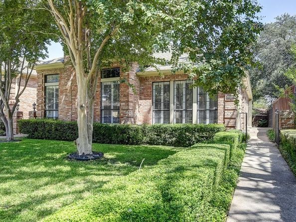 9028  Villa Park Circle , Dallas Texas 75225
