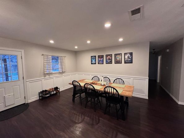 2732  Foxcroft Circle , Denton Texas 76209