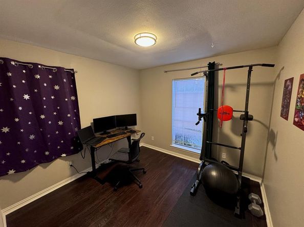 2732  Foxcroft Circle , Denton Texas 76209