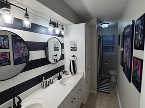 2732  Foxcroft Circle , Denton Texas 76209