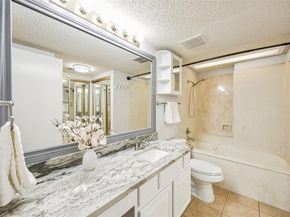 18040  Midway Road  229, Dallas Texas 75287
