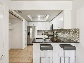 18040  Midway Road  229, Dallas Texas 75287