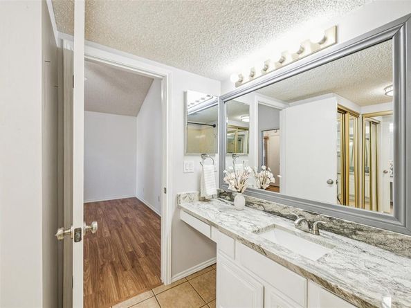 18040  Midway Road  229, Dallas Texas 75287