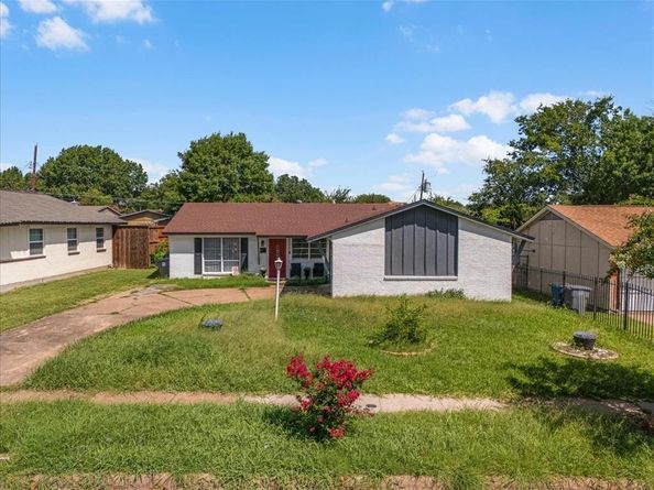 4111  Mehalia Drive , Dallas Texas 75241