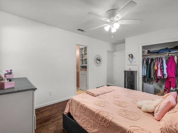 4111  Mehalia Drive , Dallas Texas 75241