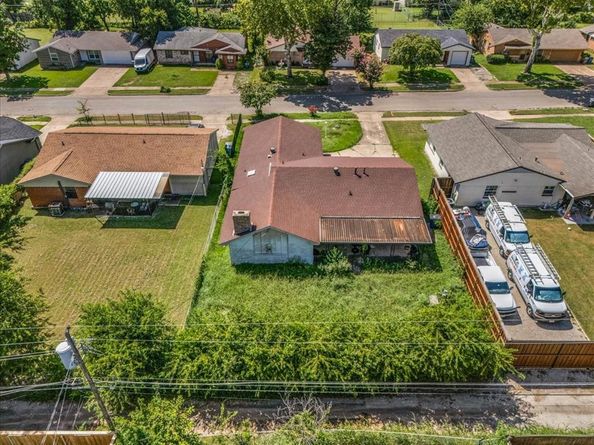 4111  Mehalia Drive , Dallas Texas 75241