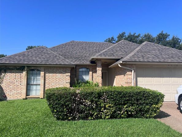6502  Country Creek Drive , Arlington Texas 76001