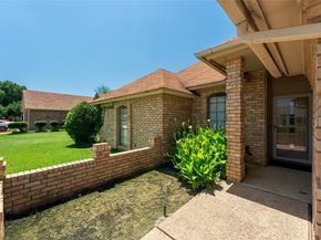 6502  Country Creek Drive , Arlington Texas 76001