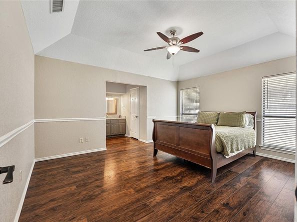 6502  Country Creek Drive , Arlington Texas 76001