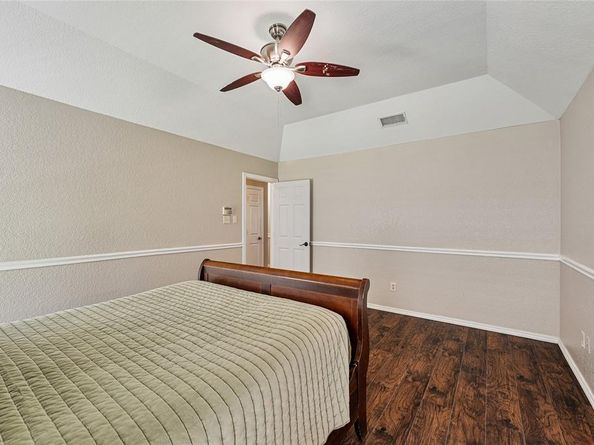 6502  Country Creek Drive , Arlington Texas 76001