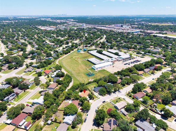2806  Harvard Street N, Irving Texas 75062