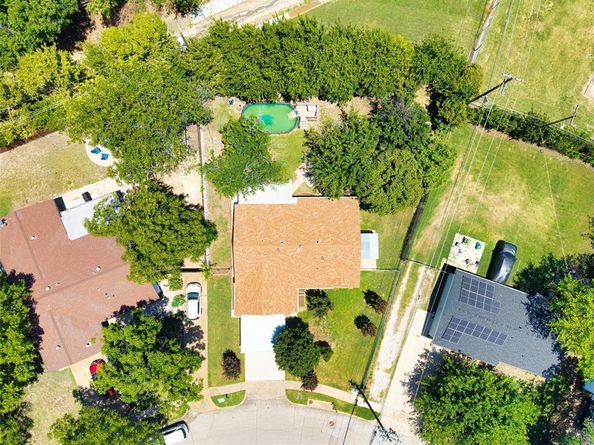 2806  Harvard Street N, Irving Texas 75062