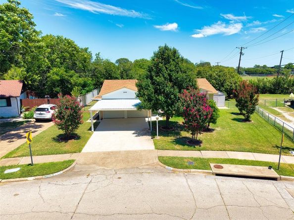 2806  Harvard Street N, Irving Texas 75062