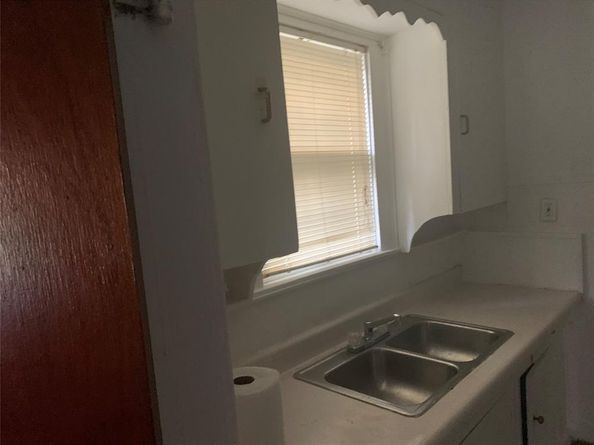 2327  Dathe Street , Dallas Texas 75215