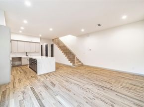 908 S Ewing Avenue , Dallas Texas 75203