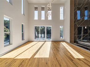 908 S Ewing Avenue , Dallas Texas 75203