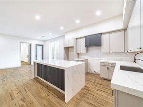 908 S Ewing Avenue , Dallas Texas 75203