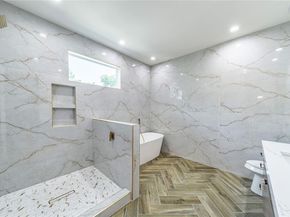 908 S Ewing Avenue , Dallas Texas 75203
