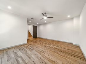 908 S Ewing Avenue , Dallas Texas 75203